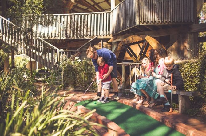 Discovery Parks Geelong - Mini Golf Park