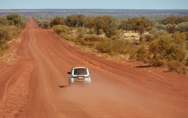 Things to see and do kings canyon red centre way