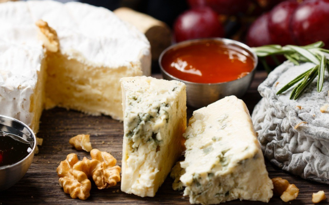 Foodies guide to tasmania cheese