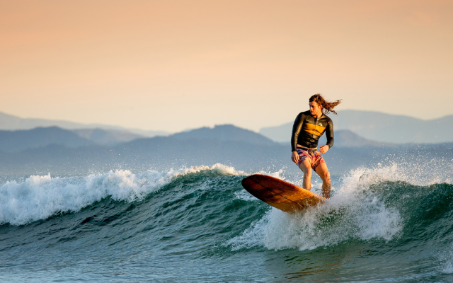 School holiday destinations for parents australia byron bay surf