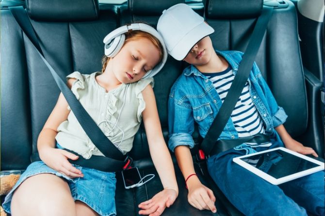 Road trips with kids australia tips for parents device