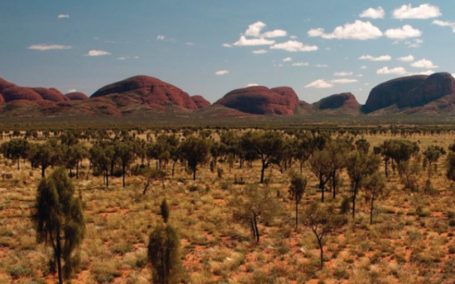 5 things to see and do australia red centre watarrka