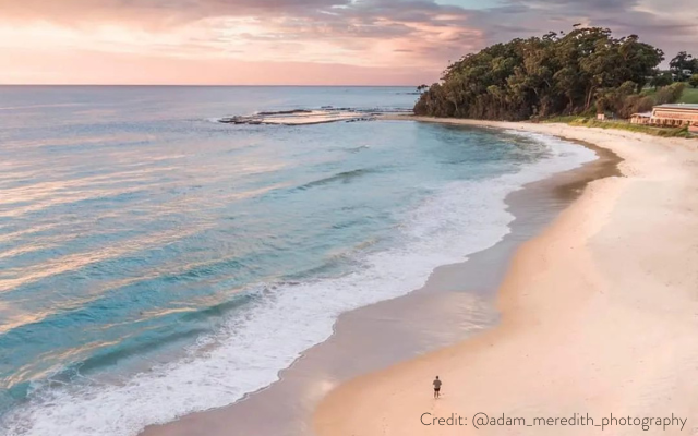 Unmissable bays in nsw mollymook sunset