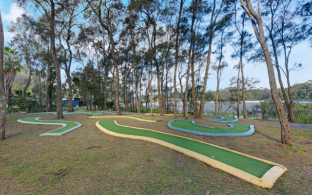 11 discovery parks with mini golf courses gerroa