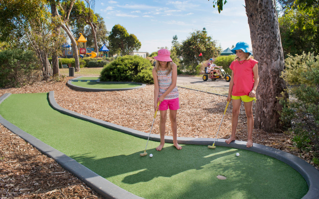 11 discovery parks with mini golf courses pambula